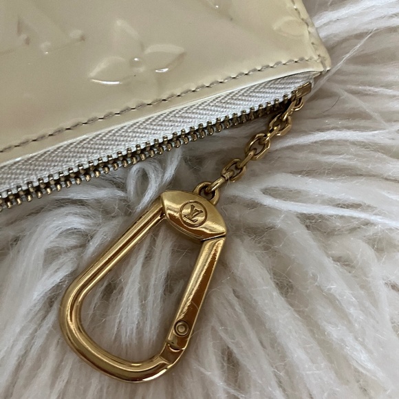 Louis Vuitton Vernis Key Cles Pouch - Picture 2 of 8